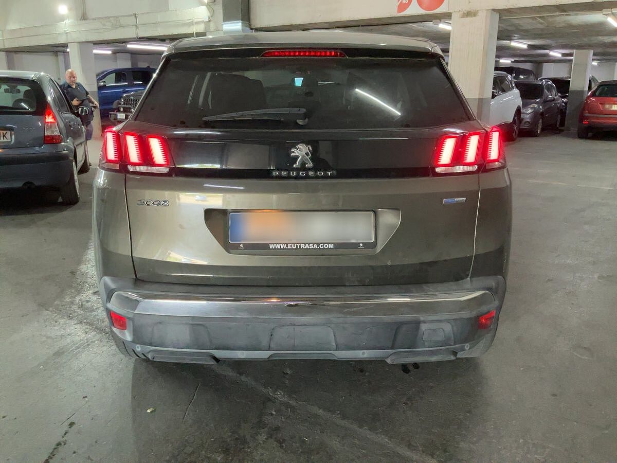 COMING SOON PEUGEOT 3008 ALLURE 1.2 E-THP AUTO SPANISH LHD IN SPAIN 62000 MILES SUPER 2017